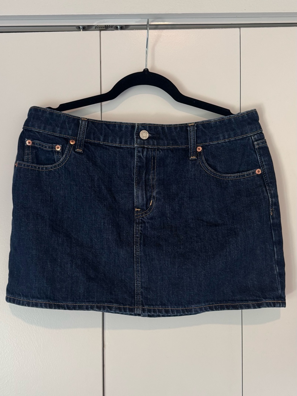 GAP Dark Blue Denim Mini Skirt - Classic Style